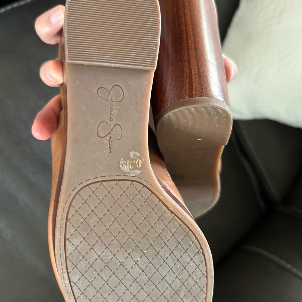 Jessica Simpson Tan Platform Mules with Closed Toe and Slip-On Design - Picture 5 of 8